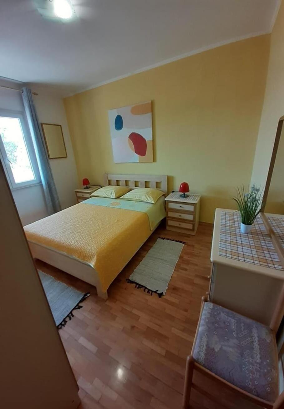 Apartment Kosta Kustići Exterior foto